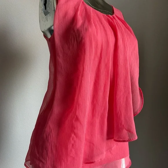 💰New York & Company Sheer Tank💰 - Picture 3 of 4